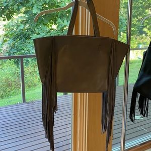 Fringe tote bag